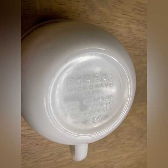 Pyrex Corelle Spring Blossom Crazy Daisy 4 Coffee Tea Cup Mugs Milk glass - Picture 9 of 10